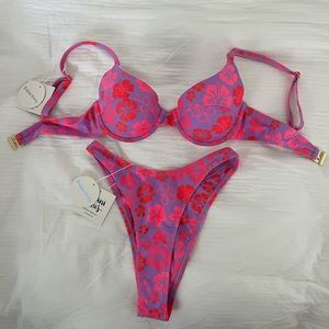 Kulani Kini’s NWT never worn